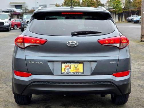 Coliseum Gray 2017 Hyundai TUCSON SE