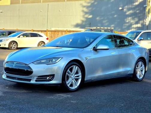 2014 Tesla Model S P85
