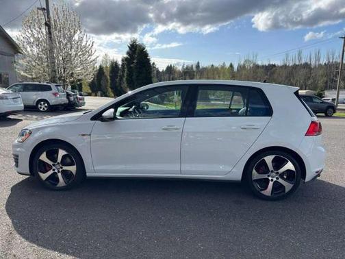 2015 Volkswagen Golf GTI 2.0T S 4-Door