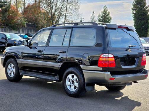 1999 Toyota Land Cruiser Base