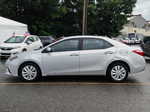 Classic Silver Metallic 2014 Toyota Corolla LE