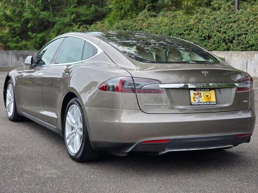2015 Tesla Model S 85D