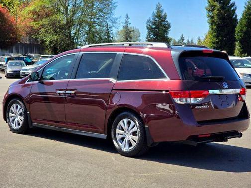 Burgundy 2014 Honda Odyssey EX-L