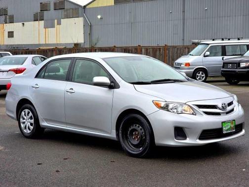 2011 Toyota Corolla LE