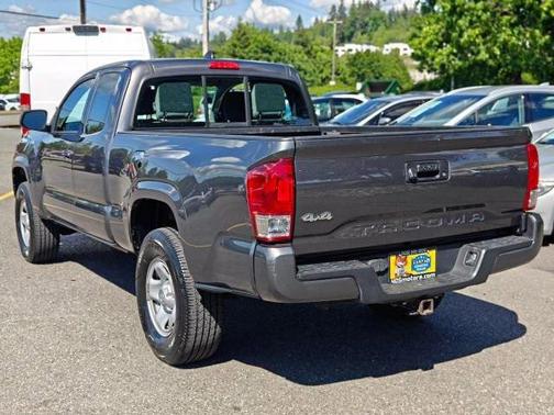 2016 Toyota Tacoma SR