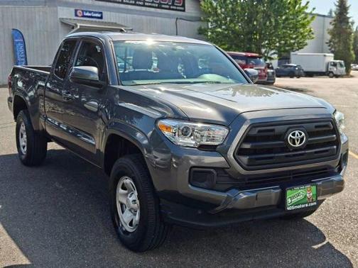 2016 Toyota Tacoma SR