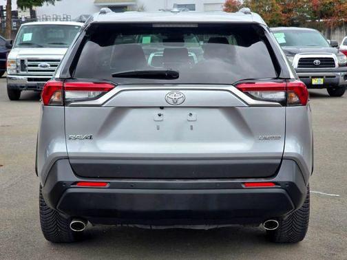 Silver Sky Metallic 2019 Toyota RAV4 Limited