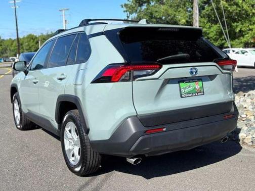 2020 Toyota RAV4 Hybrid XLE