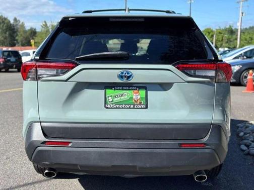 2020 Toyota RAV4 Hybrid XLE