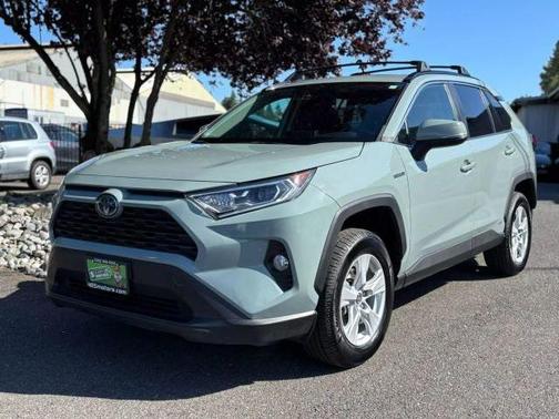 2020 Toyota RAV4 Hybrid XLE