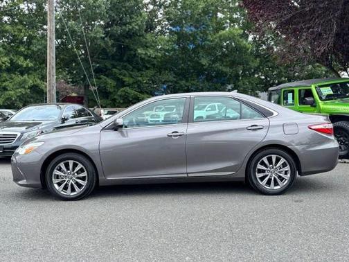 2017 Toyota Camry XLE
