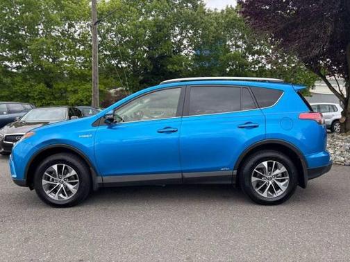 2016 Toyota RAV4 Hybrid XLE