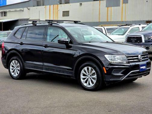 Deep Black 2019 Volkswagen Tiguan 2.0T S 4MOTION
