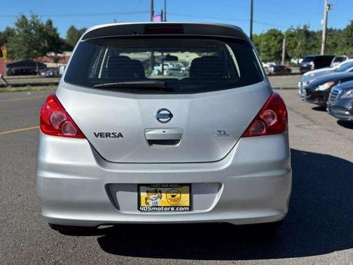 2011 Nissan Versa 1.8 SL
