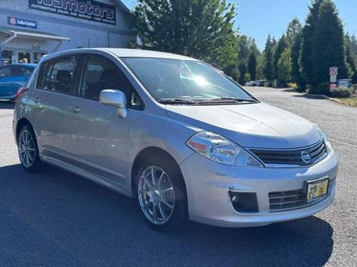 2011 Nissan Versa 1.8 SL