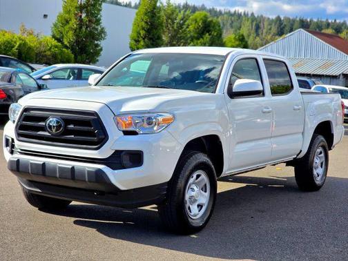Ice Cap 2023 Toyota Tacoma SR
