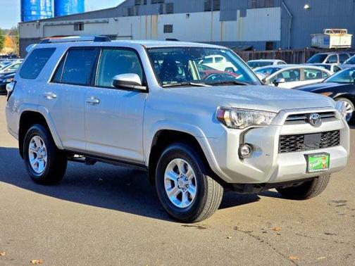 2024 Toyota 4Runner SR5