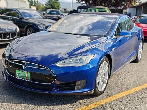 2015 Tesla Model S 70D