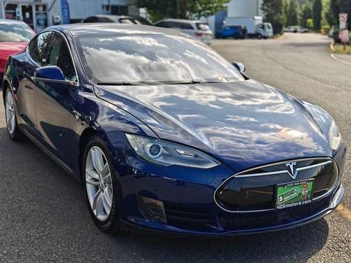 2015 Tesla Model S 70D