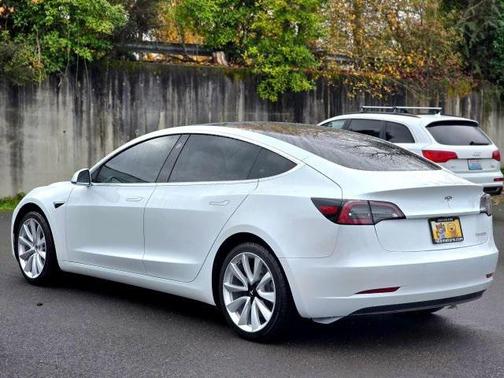 2019 Tesla Model 3 Performance