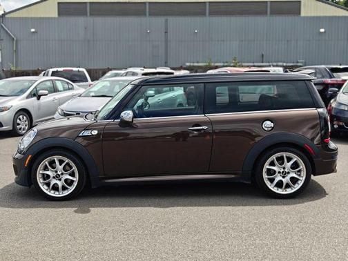 Hot Chocolate Metallic 2009 MINI Cooper Base
