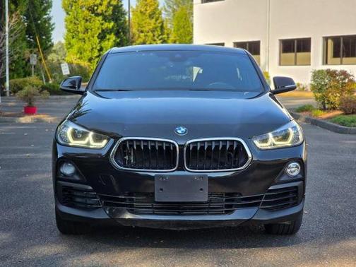 Black Sapphire Metallic 2018 BMW X2 xDrive28i