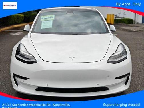 Pearl White Multi-Coat 2019 Tesla Model 3 Mid Range