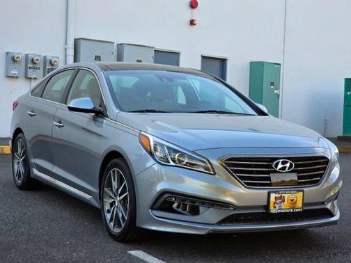 2015 Hyundai SONATA Sport 2.0T