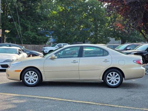 2004 Lexus ES 330 Base