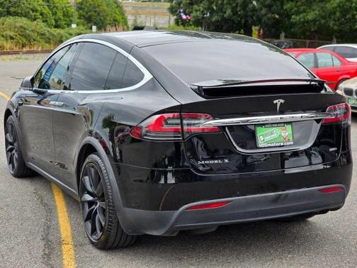 2017 Tesla Model X 90D
