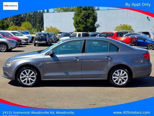 Platinum Gray Metallic 2011 Volkswagen Jetta SE