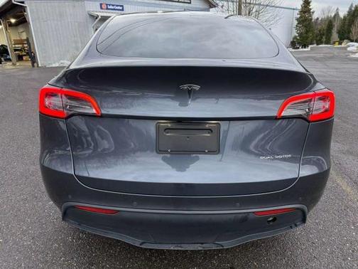 2023 Tesla Model Y Long Range Dual Motor All-Wheel Drive