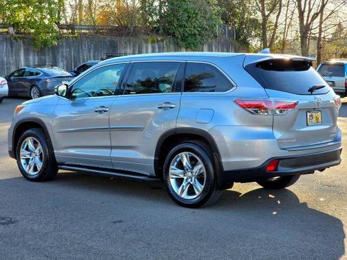 2014 Toyota Highlander Limited Platinum