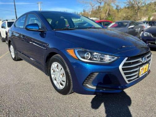 2018 Hyundai ELANTRA SE