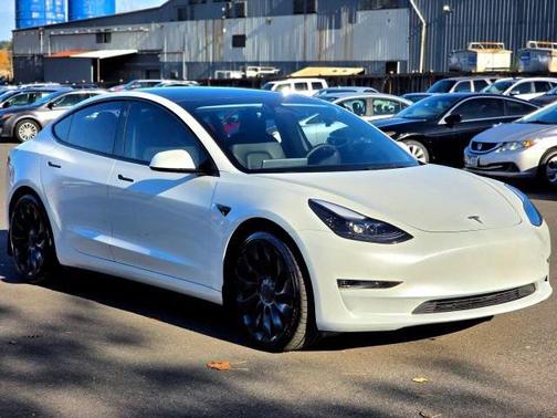 2023 Tesla Model 3 Performance