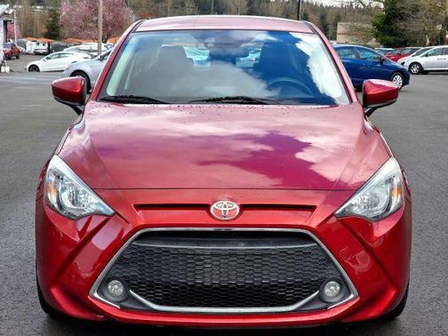 2019 Toyota Yaris Sedan LE