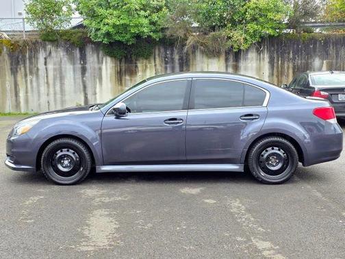 2013 Subaru Legacy Premium