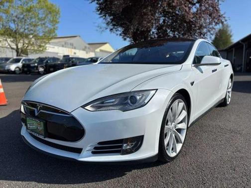 2013 Tesla Model S Performance