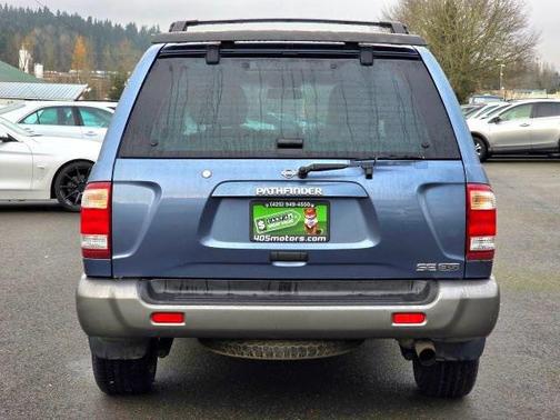 2001 Nissan Pathfinder SE 4WD