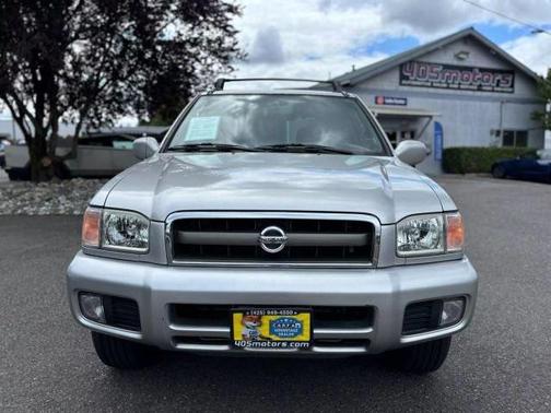 2002 Nissan Pathfinder LE