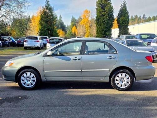 2004 Toyota Corolla LE