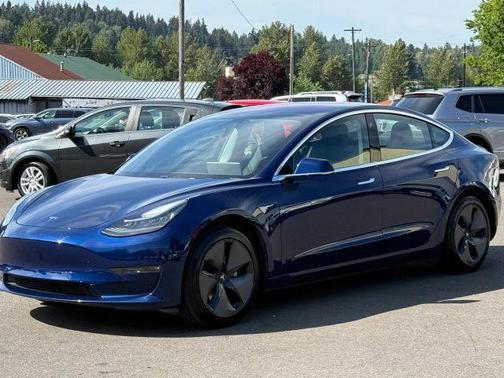 Deep Blue Metallic 2018 Tesla Model 3 Long Range