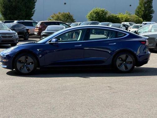 Deep Blue Metallic 2018 Tesla Model 3 Long Range