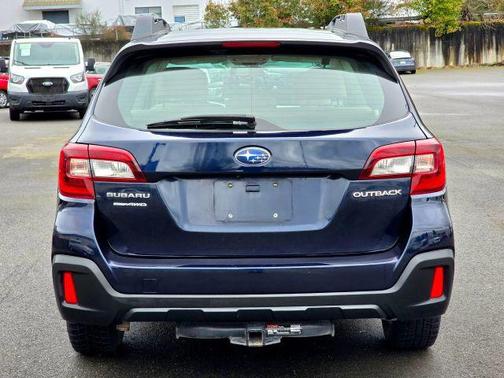 2018 Subaru Outback 2.5i