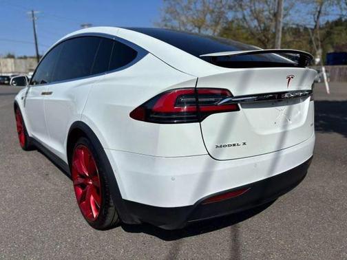 2016 Tesla Model X P90D