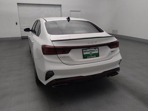 Snow White Pearl 2023 Kia Forte GT