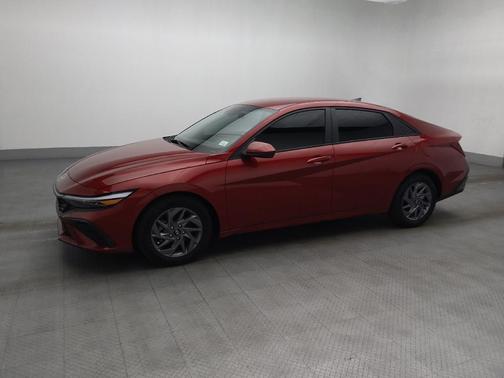Ultimate Red 2024 Hyundai ELANTRA SEL