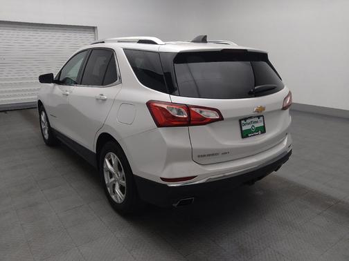 White 2019 Chevrolet Equinox 1LT