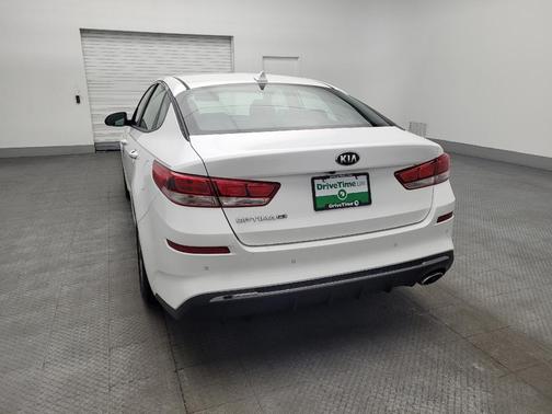 Snow White Pearl 2019 Kia Optima LX