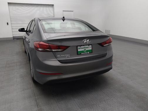 2018 Hyundai ELANTRA SE